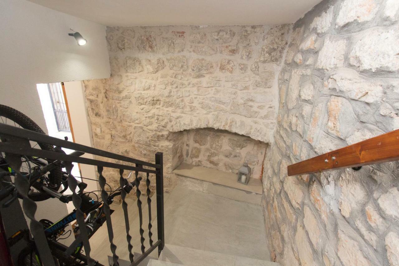 Apartment Betina Inn Esterno foto